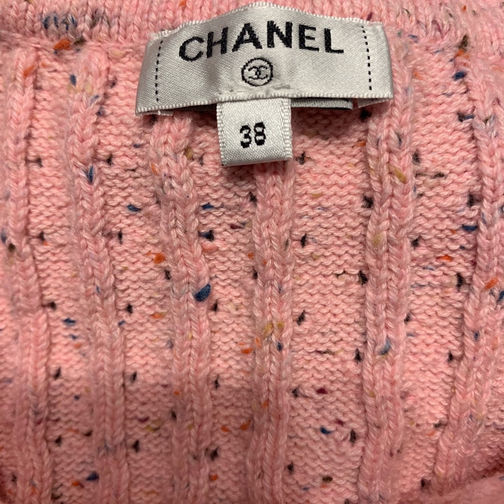 CHANEL Pink Button-Up Cardigan - Picture 4 of 10